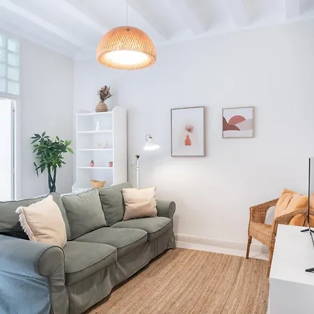 Cozy In The Heart Of Gracia
