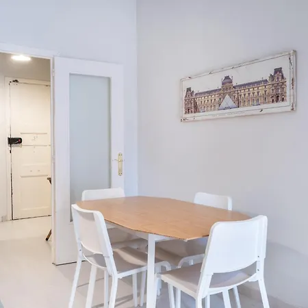 Cozy In The Heart Of Gracia