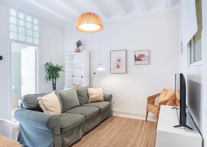 Cozy In The Heart Of Gracia,